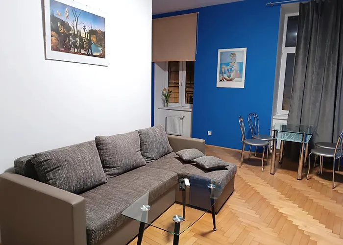 ляльковий театр не мансарда *